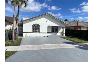 3559 W 74th Pl, Hialeah
