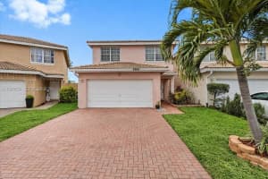 3869 Sienna Greens Ter, Lauderhill