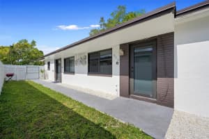 511 Nw 93rd St 513, Miami Shores