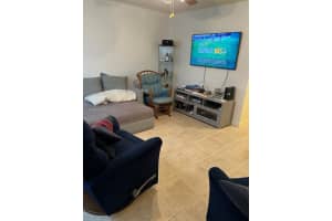 1551 Sw 135th Ter 107g, Pembroke Pines