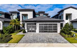 3011 Kensington Av, Davenport