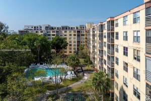 17890 W Dixie 302, Miami