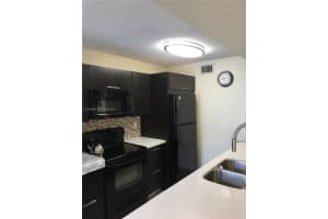 4652 Nw 97th Pl 235, Doral