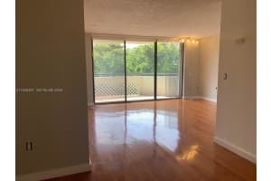 911 E Ponce De Leon Blvd 403, Coral Gables