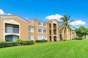 7930 N Nob Hill Rd 204, Tamarac