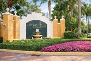 19701 E Country Club Dr 5605, Aventura