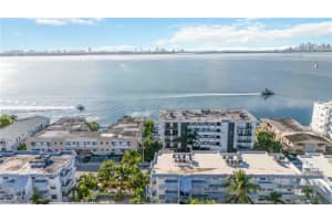 1801 S Treasure Dr 319, North Bay Village