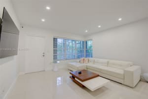 1125 99th St 12, Bay Harbor Islands