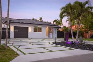 9725 Nw 28th Ter, Doral