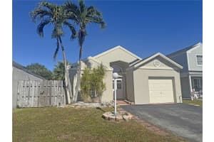 10019 Sw 222nd St, Cutler Bay