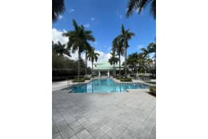 5300 Nw 87th Ave 307, Doral