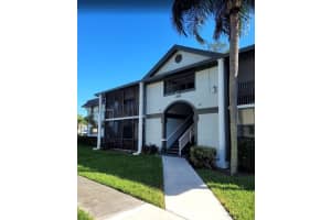 468 Ne 206th Ln 202, Miami