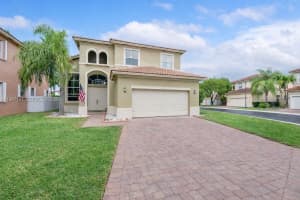 4113 Ne 22nd Ln, Homestead