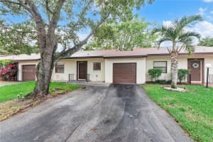 6616 N Parkway Dr 3-5, Margate