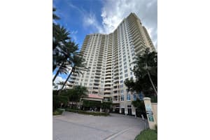 19501 W Country Club Dr 505, Aventura 19501 W Country Club Dr 505, Aventura