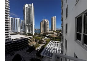 701 Brickell Key Blvd 1208, Miami
