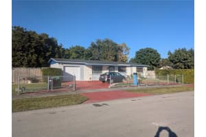11933 Sw 196th Ter, Miami