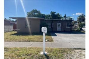 580 Nw 116th Ter, Miami