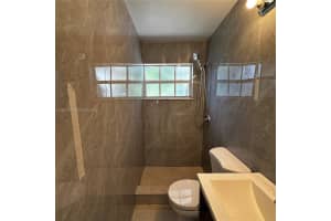 732 Moffett St 4a, Hallandale Beach