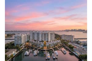 7914 Harbor Island Dr 203, North Bay Village