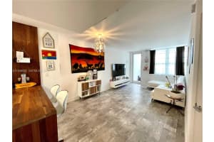 100 Lincoln Rd 518, Miami Beach