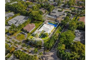 201 Golden Beach Dr, Golden Beach