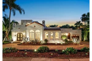 1234 S Greenway Dr, Coral Gables