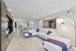6261 Bay Club Dr 2, Fort Lauderdale