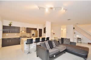 1220 Majesty Ter 0, Weston