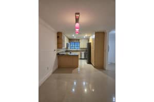 19740 Cypress Ct 19740, Hialeah