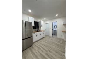 5413 Sw 23rd St 3, West Park