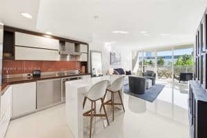 2155 Washington Ct 303, Miami Beach