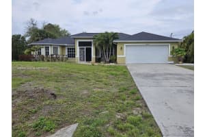 713 Palmetto Ave, Lehigh Acres