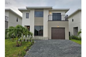 215 Nw 13th Pl 0, Florida City