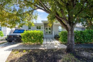 1786 Sw 14th Ter, Miami