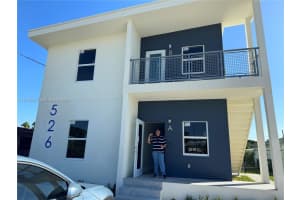 526 Nw 6th B, Hallandale Beach