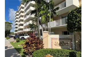 1455 N Treasure Dr 4p, North Bay Village