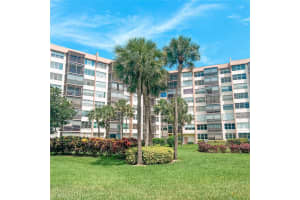 1000 Saint Charles Pl 721, Pembroke Pines
