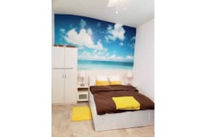 712 Sw 5th Ct 3, Hallandale Beach