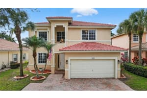 2216 Nw 72nd Ter, Pembroke Pines