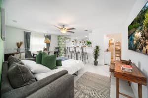 810 Nw 21st Ct, Miami