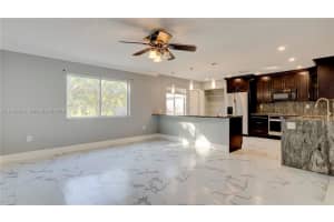 6120 Nw 2nd St, Margate