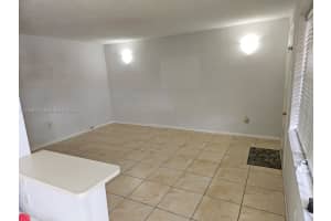 4590 Sw 67th Ave 2, Miami