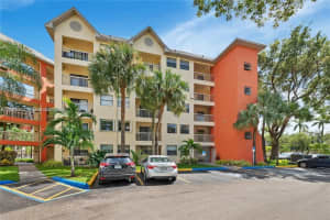8180 Geneva Ct 521, Doral