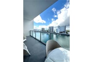 7928 East Dr 905, North Bay Village