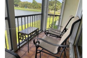 9423 S Hollybrook Lake Dr 203, Pembroke Pines