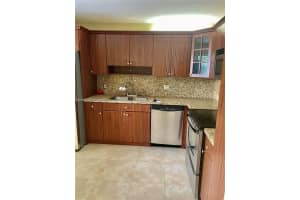 16541 Blatt Blvd 203, Weston