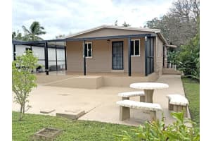 2982 Nw 95th St, Miami