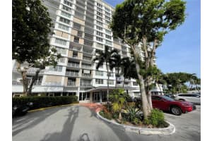 1865 79th St Cswy 2l, North Bay Village