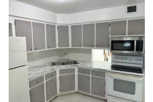 1450 Ne 191st St 205, Miami
